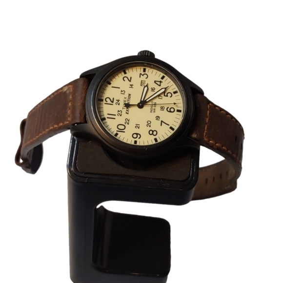 TIMEX  SCOUT EXPEDITION  CR2016 INDIGLO VR 50M - Picture 1 of 6